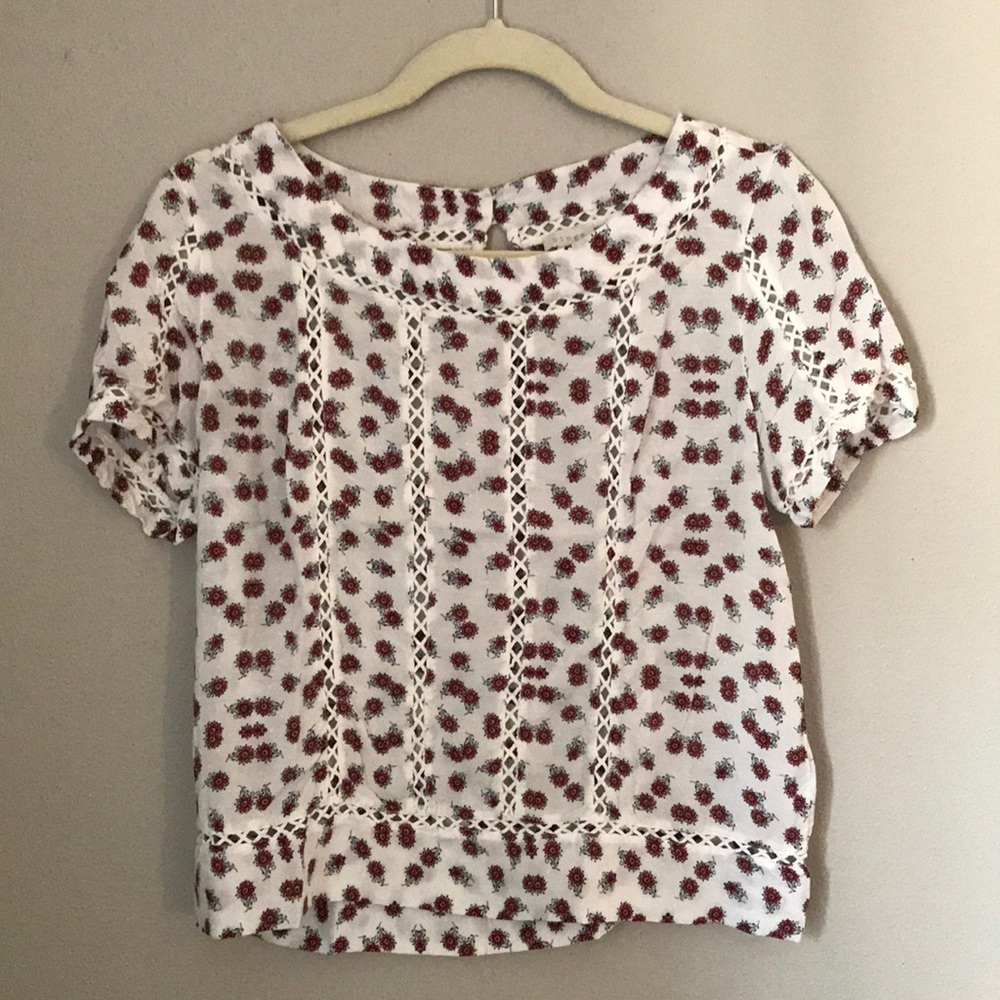 Short sleeve top